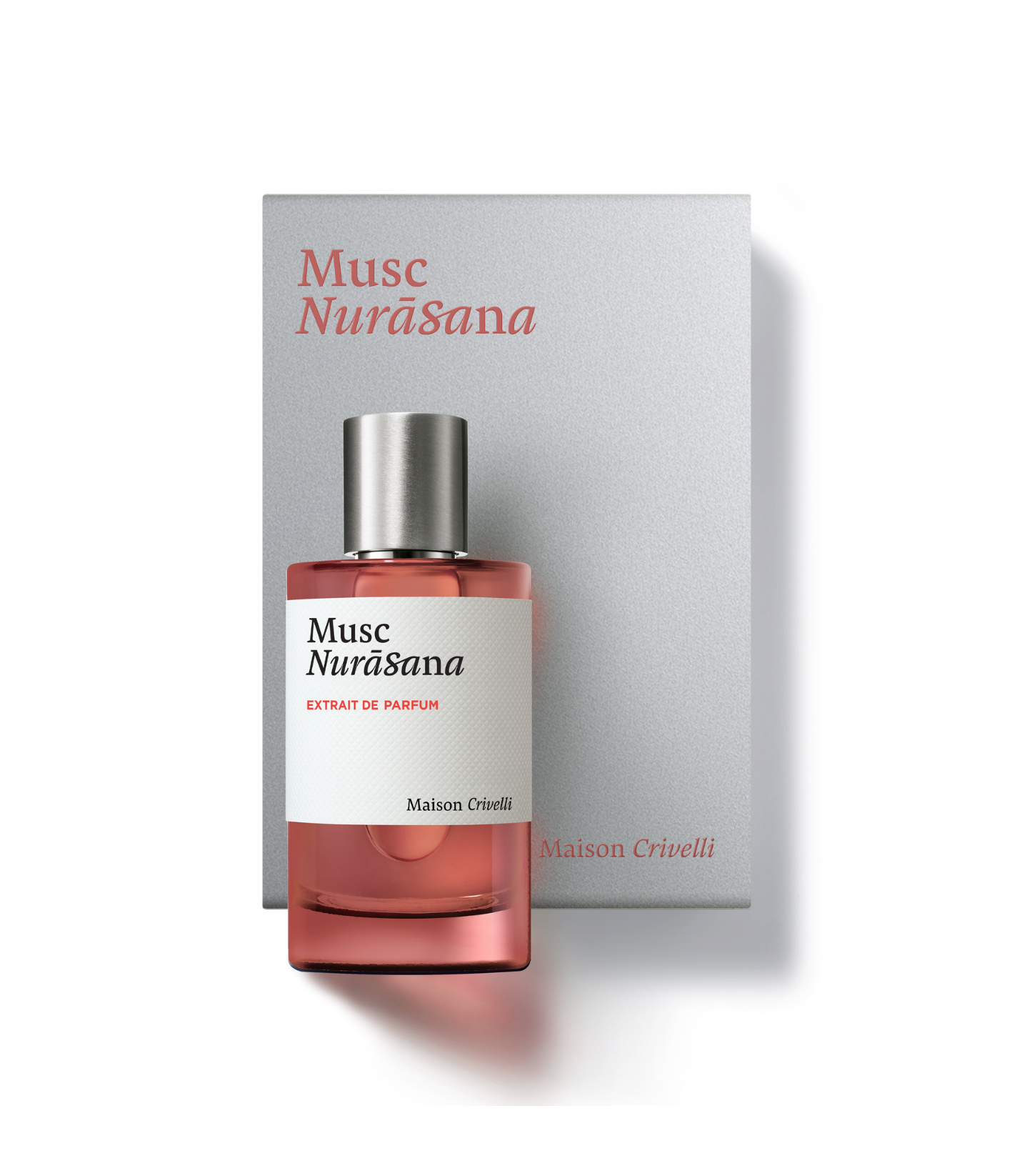 Maison Crivelli Musc Nurasana Extrait 100 ml buteliukas su sidabriniu dangteliu ir pilka dėžute ant balto fono